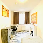 Welcome To Messe! Two-Bedroom Smartapartment &Balcony
